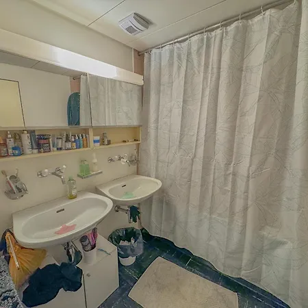 Séjour chez l'habitant Confortable Proche De L'aeroport Gva Genève